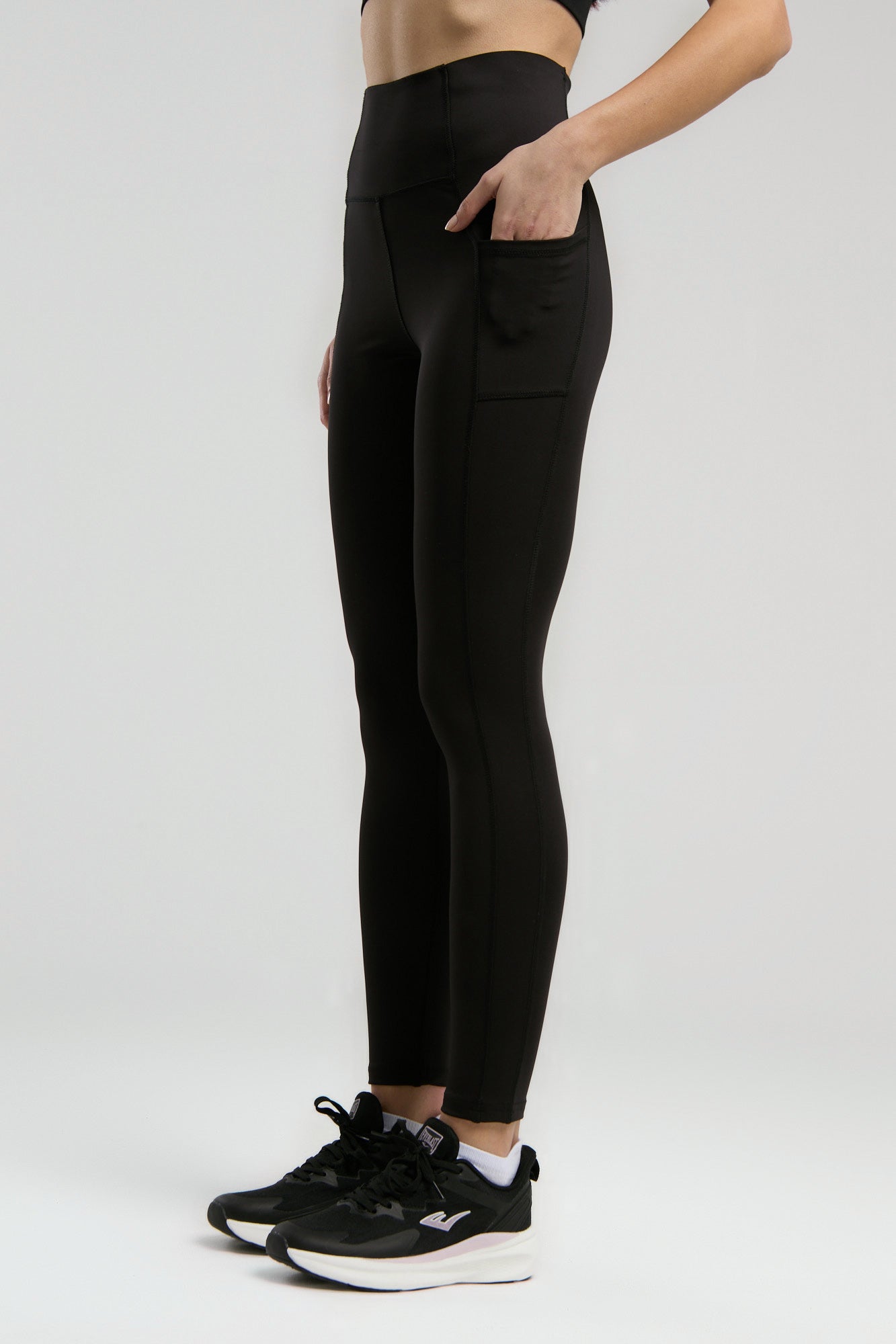 Everfit Training Essentials Siyah Kadın 7/8 Cepli Tayt