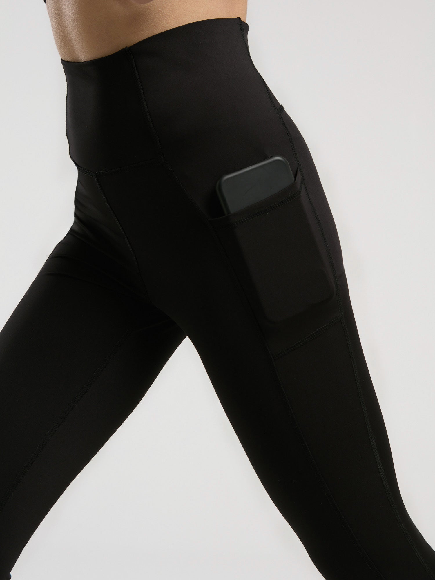 Everfit Training Essentials Siyah Kadın 7/8 Cepli Tayt